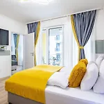 Apartament Balcony - Sunny - New Budapesta