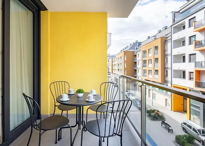 公寓 Balcony - Sunny - New