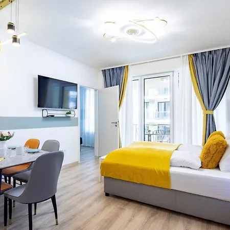 Apartment Free Parking - Balcony - Sunny - New