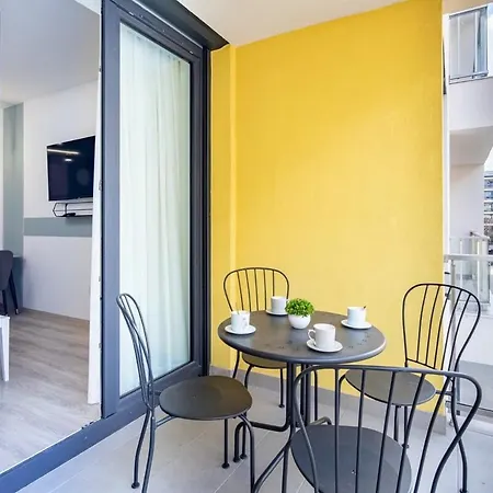 Free Parking - Balcony - Sunny - New *