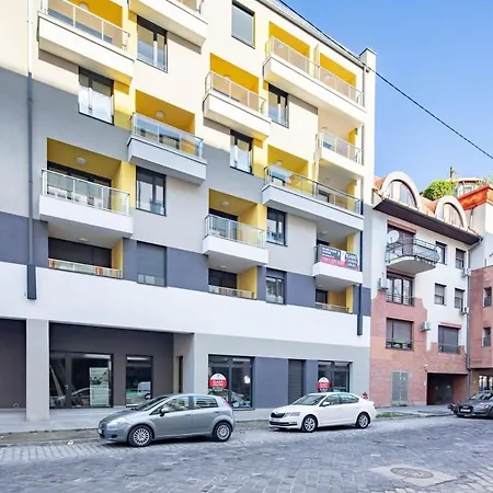 Free Parking - Balcony - Sunny - New *