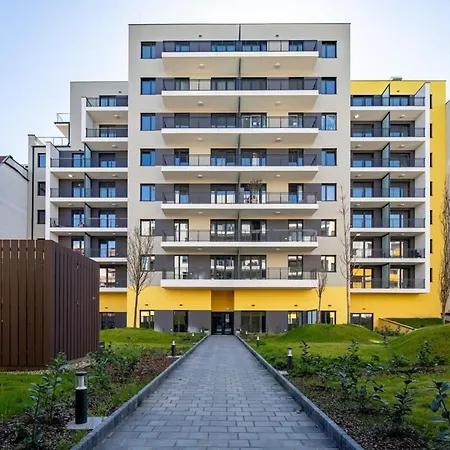 Apartment Free Parking - Balcony - Sunny - New *