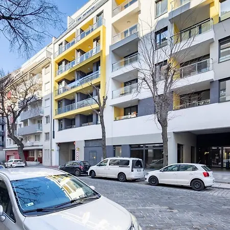 Free Parking - Balcony - Sunny - New Budapest
